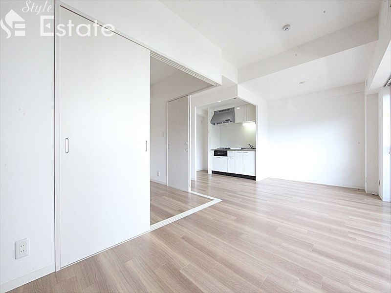 居室・リビング　内装