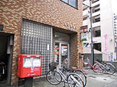 郵便局　神代郵便局（郵便局）まで215m