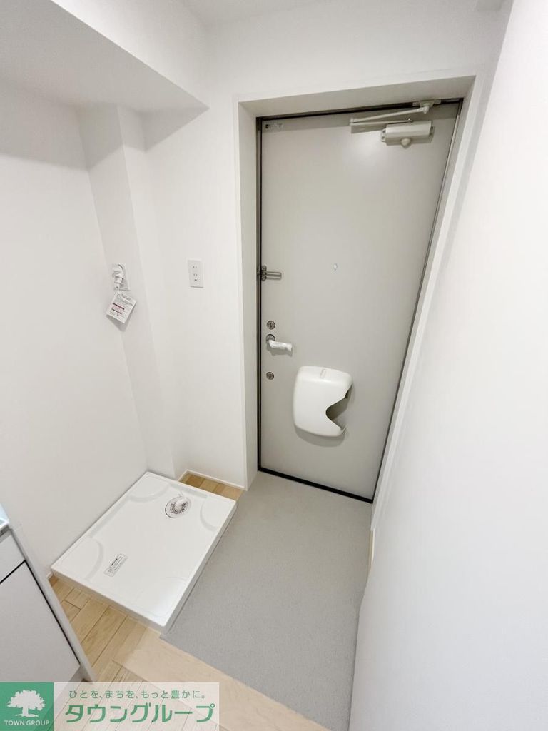 玄関　※同建物同間取り2階の参考写真