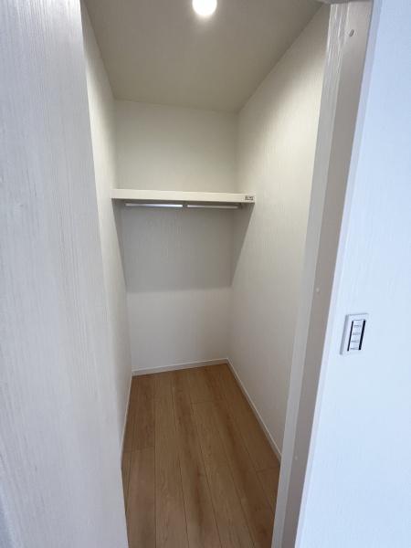収納　ウォークインクローゼット