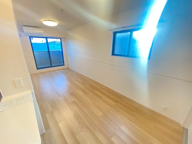 居室・リビング　※同タイプの写真となります。