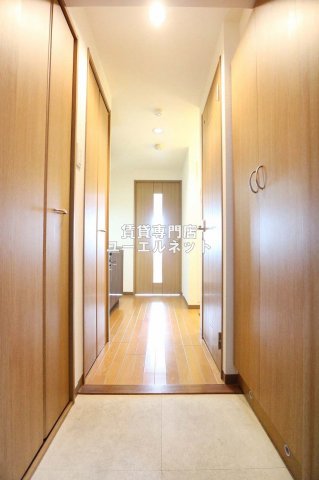 玄関　住まいの顔ともなる玄関