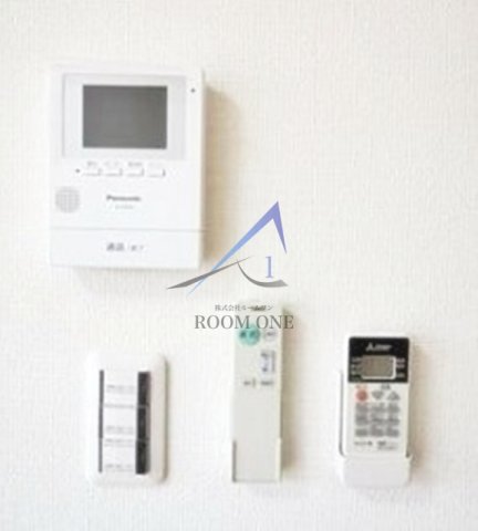 セキュリティ　モニター付きインターホンです。