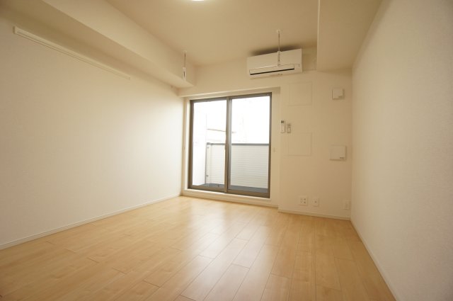 居室・リビング　同施工会社、同型タイプです