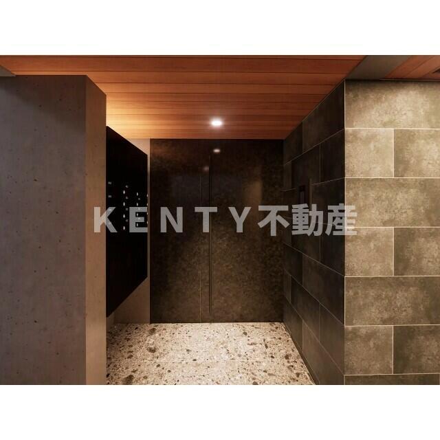 エントランス　落ち着いたエントランスです