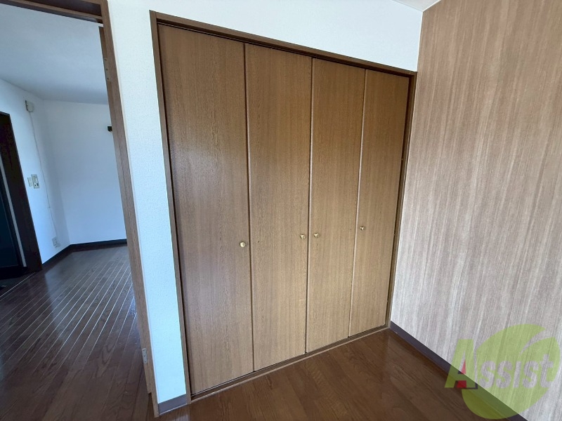 収納　収納箇所はクローゼットです。荷物はこちらにどうぞ。