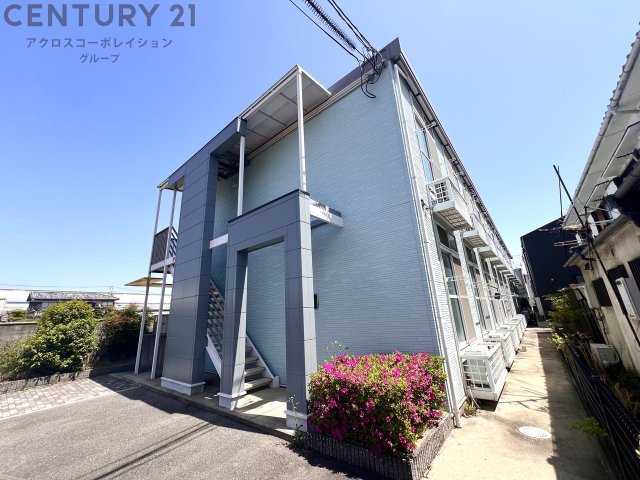 建物外観　宅配BOX付で便利です