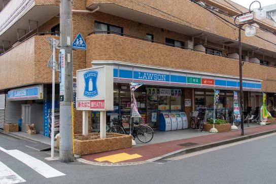 コンビニ　ローソン千鳥一丁目店（コンビニ）まで137m
