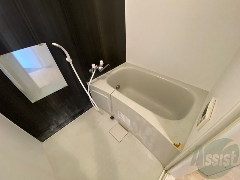 バス・シャワールーム　お風呂です。ゆっくりお風呂につかるのも体に良いですね～