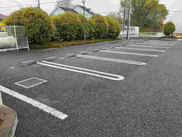 駐車場　駐車場完備です