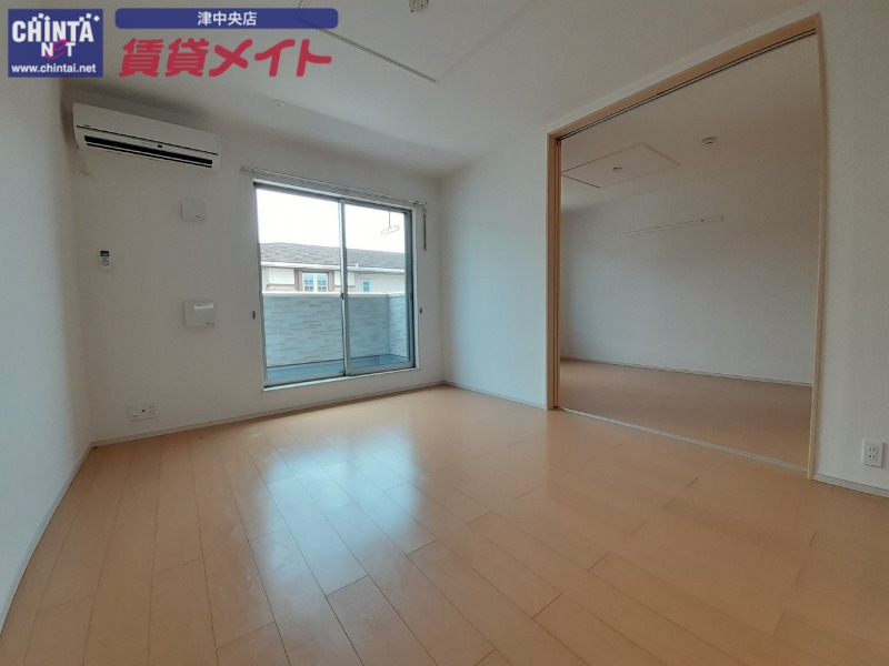 居室・リビング　同タイプ部屋写真です。