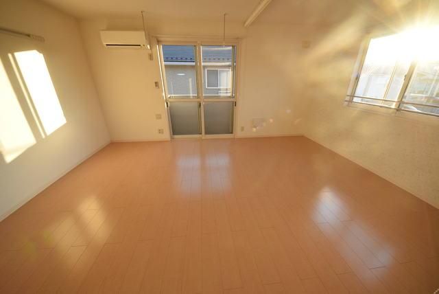 居室・リビング　★とってもひろい13帖のお部屋です★