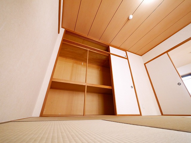 収納　たっぷりとした収納スペースです