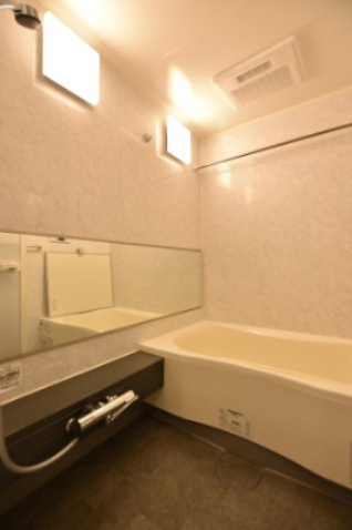 バス・シャワールーム　別部屋参考写真