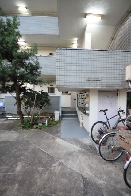 エントランス　☆お問い合わせはお早めに☆