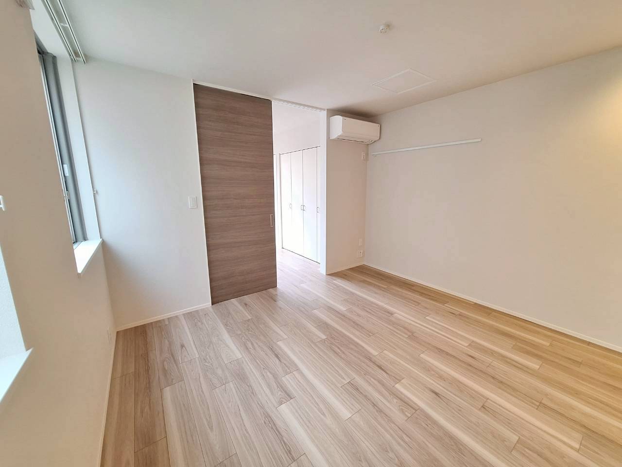 居室・リビング　★キレイなフローリングのお部屋です★