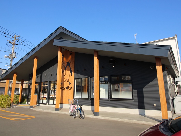 スーパー　ペンギンベーカリー美園店（スーパー）まで300m