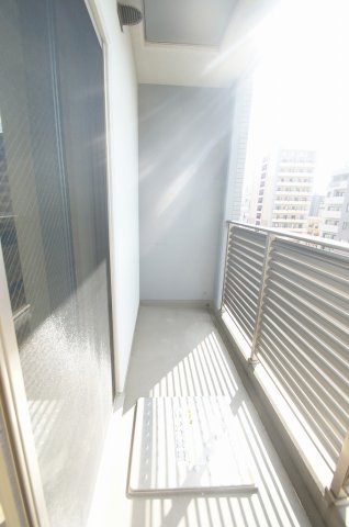 バルコニー　南東向きのバルコニースペースです