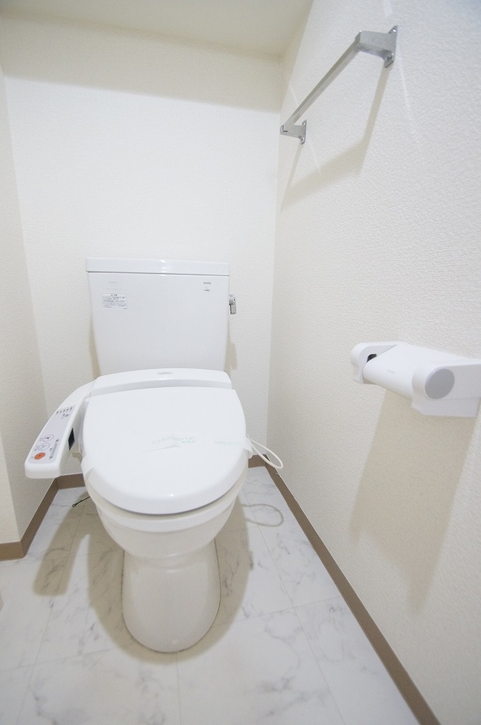トイレ　コンパクトで使いやすいトイレです