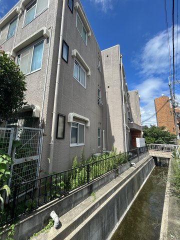ギャレ蛍池新館の外観写真