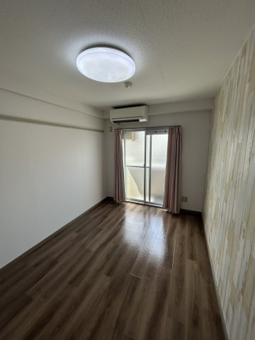 ギャレ蛍池新館の居間写真