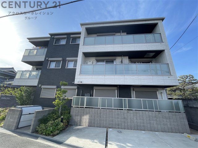 建物外観　防犯カメラ・オートロック付きでセキュリティ安心！