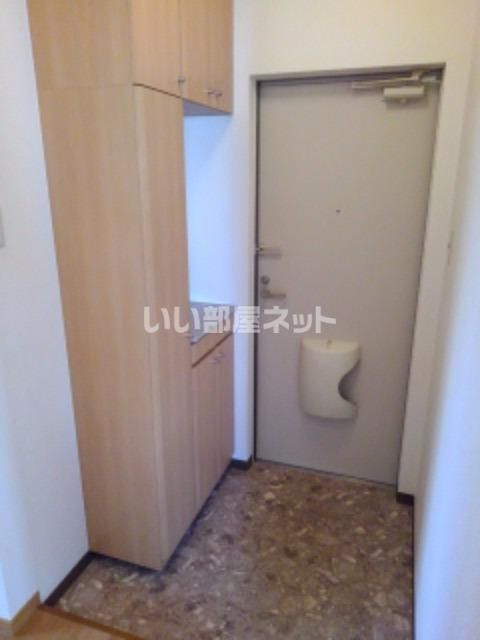 アドラーブルの玄関写真