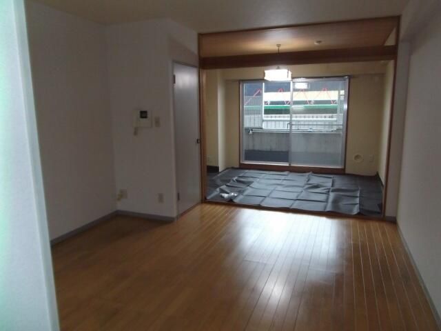 南柏堀ハイツの居間写真