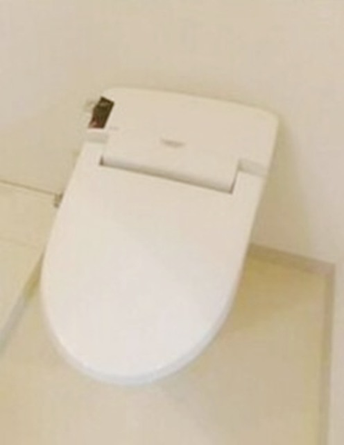 トイレ　別部屋同仕様タイプ