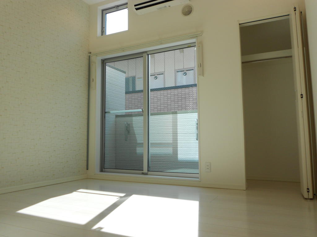 居室・リビング　同タイプ同モデルを使用