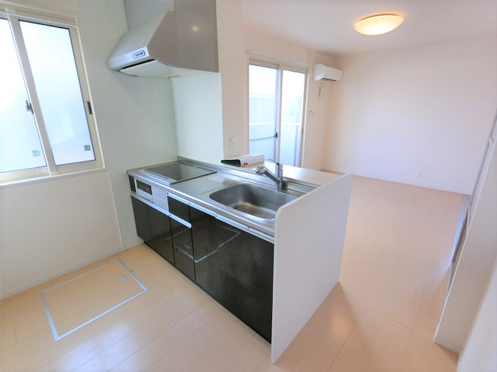 キッチン　カウンターキッチン、IHクッキングヒーター