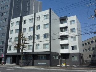 札幌市豊平区中の島二条のマンションの建物外観