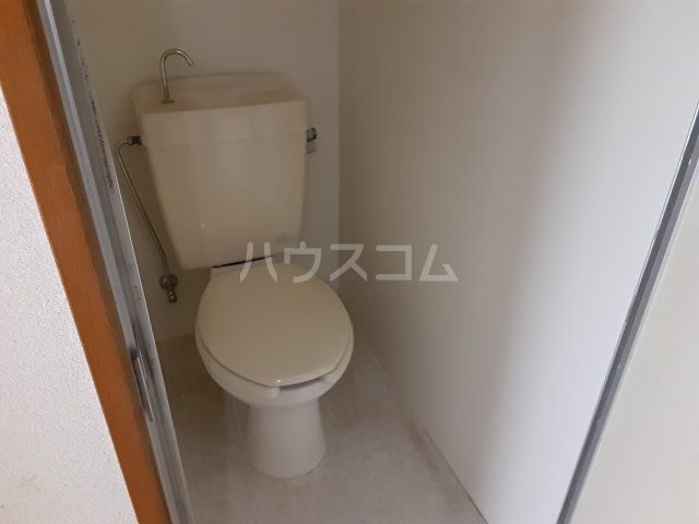 【小崎アパートのトイレ】