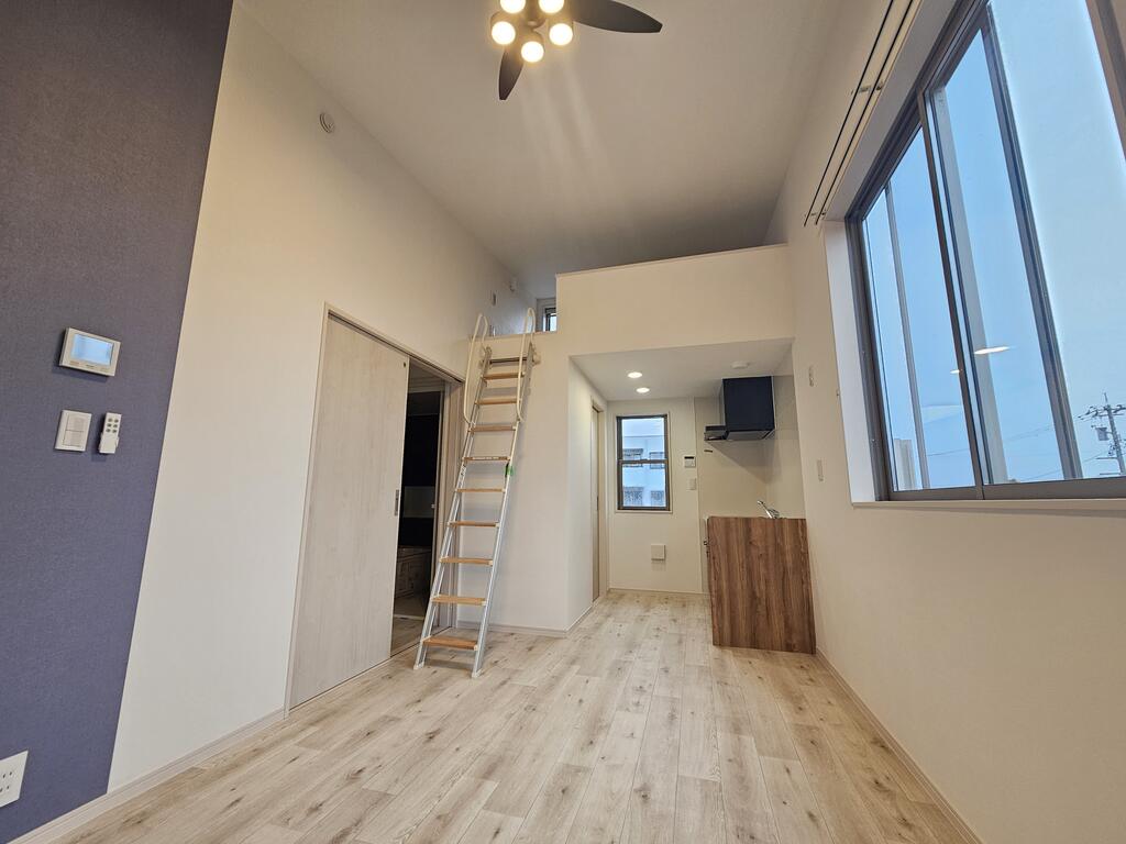 1LDK Apartment in Kanazawa, Ishikawa — photo 3 of 3