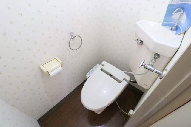 トイレ　ウォシュレット付き♪