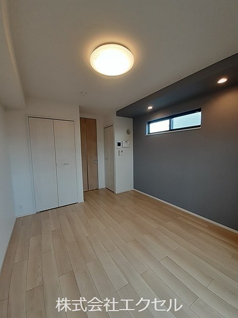 ＪＲ中央線 西八王子駅 徒歩7分 3階建 築3年の居間写真