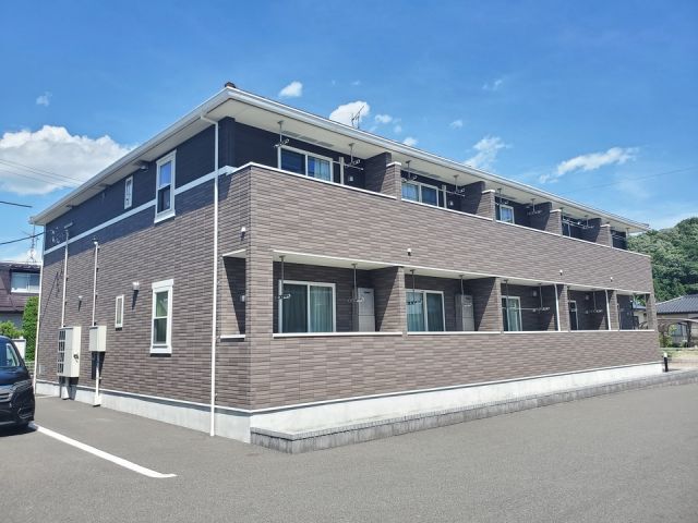 柴田郡大河原町字広瀬町のアパートの建物外観