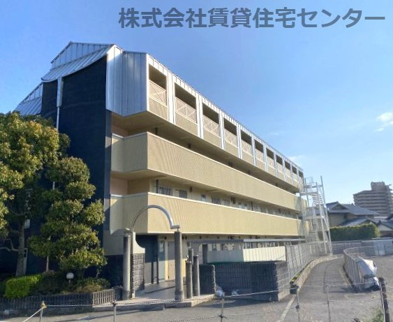 カーサー川口の建物外観