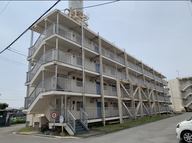 【加古川市野口町野口のマンションの建物外観】