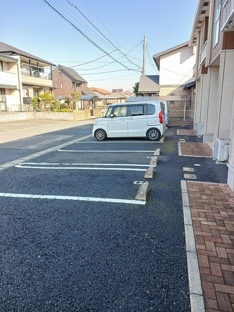 【ウィンクルムの駐車場】