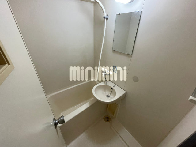 バス・シャワールーム　きれいな浴室です