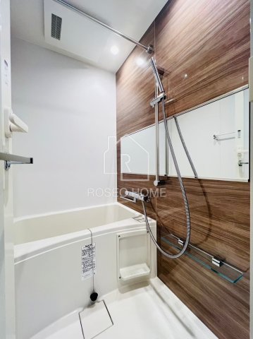 バス・シャワールーム　同マンション別部屋：参考写真