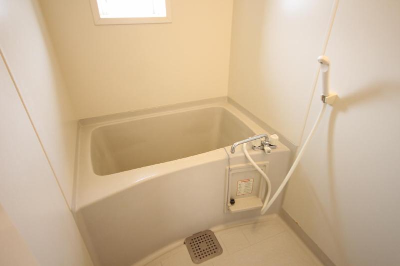 バス・シャワールーム　お風呂です