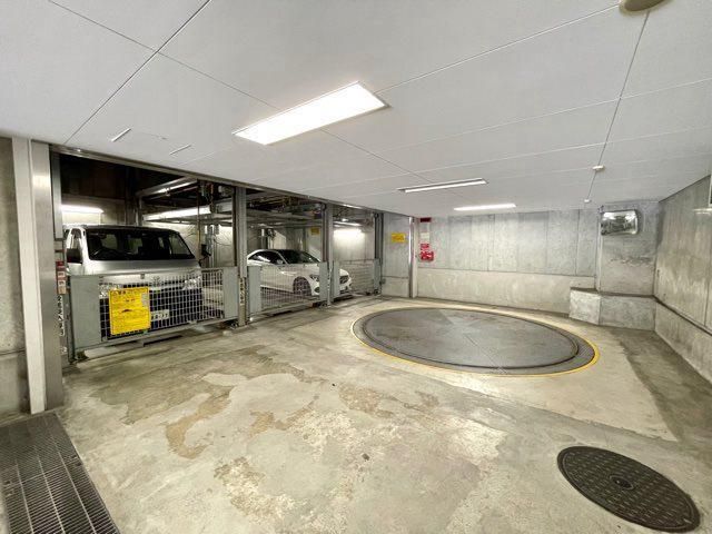 駐車場　駐輪場