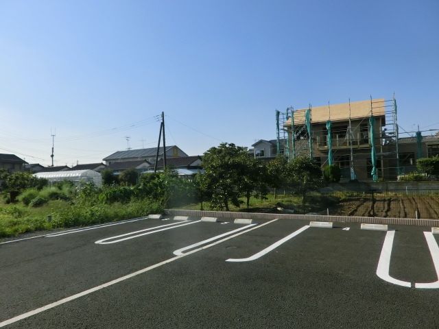 駐車場　敷地内駐車場