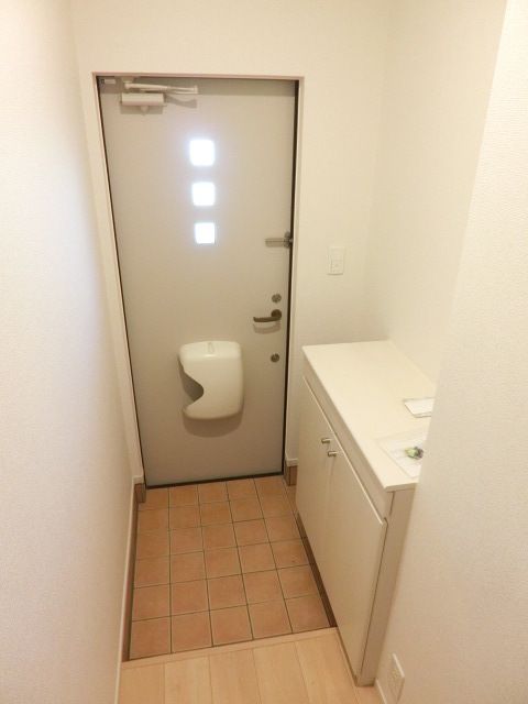 玄関　シューズボックス付きです。