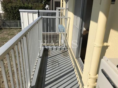 バルコニー　同物件別部屋です。