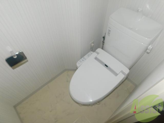 トイレ　ウォシュレットつきです