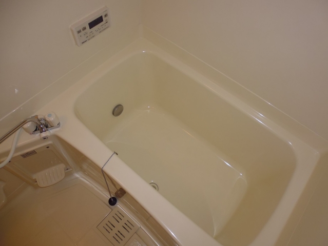 バス・シャワールーム　追い焚きバス