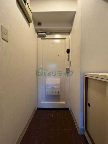 玄関　フロール氷川台